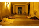 Vatican mở cửa đón người vô gia cư