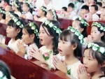 208 em thiếu nhi Kiên Lao được rước lễ lần đầu