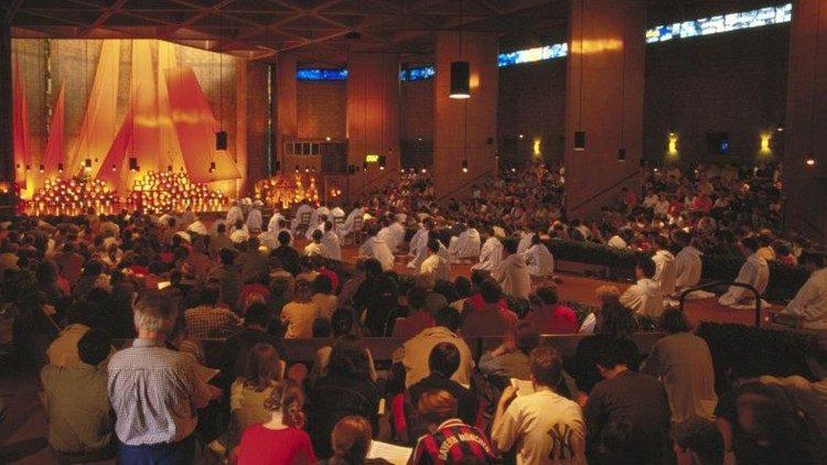 un incontro della comunita ecumenica di taize