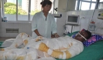 Caritas Bùi Chu thăm những bệnh nhân bỏng