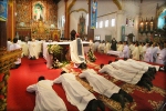 Hình ảnh lễ phong chức linh mục Bùi Chu