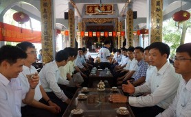 ĐCV Bùi Chu: Khoa Triết thăm chùa