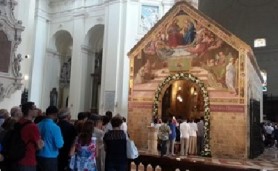 ĐTC kêu gọi cầu nguyện cho chuyến đi tới Assisi