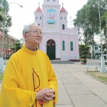 Phú Cường: An táng Cha cố 79 tuổi, 49 năm LM