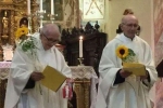 Cặp song sinh tuổi 90 kỷ niệm 65 năm linh mục