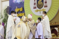 Lễ tấn phong Đức Cha phó giáo phận Bắc Ninh