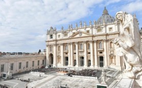 ĐTC ban hành Tự sắc mới về tài sản của Tòa Thánh