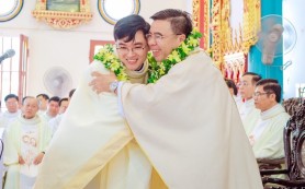 Thánh lễ Tạ ơn Cha mới Phaolô Nguyễn Văn Hiền