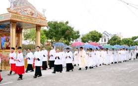 Gx. Tân Phường: Tuần chầu lượt, tuần hồng phúc