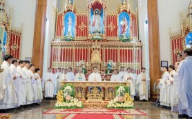 Gx. Quần Vinh: Thánh lễ Chính tiệc ngày chầu lượt