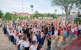 Hội chợ hè giáo họ Ngọc Cục: Niềm vui tuổi thơ
