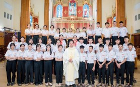 Quần Vinh: 38 em thiếu nhi tốt nghiệp trường giáo lý