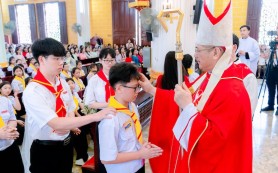 Kiên Lao: 212 thiếu nhi được Thêm sức