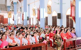 Giáo xứ Thượng Trại hân hoan đón cha xứ tiên khởi