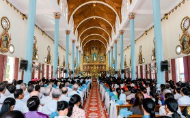 Tân giáo xứ Giáo Phòng đón cha xứ tiên khởi