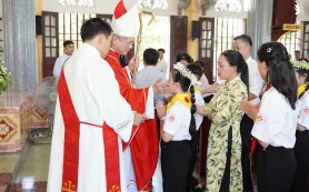 Ninh Sa và Xuân Hoà: 134 thiếu nhi được Thêm sức