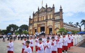 Ngọc Tiên: Thánh lễ nhậm chức cha xứ mới