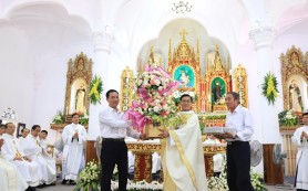 Cha mới Giuse Trần Công Tuyền tạ ơn thánh chức