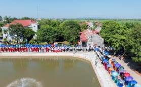 Văn Giáo hân hoan đón Cha xứ và Cha phó mới