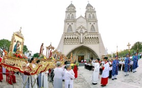 Đại Đồng mừng kính trọng thể Đức Mẹ Mân Côi