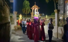 Gx. Trực Chính kiệu Đức Mẹ Mân Côi và ngắm Rosa