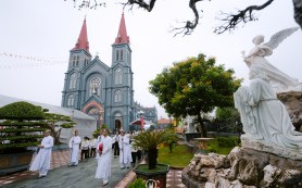 Niềm vui tuần chầu tại Giáo xứ Xuân Dục