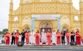 Giáo xứ Nghĩa Dục khánh thành nhà thờ mới