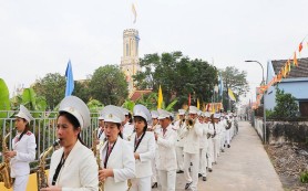 Cao điểm tuần chầu giáo xứ Quỹ Ngoại