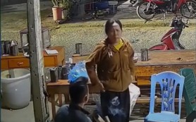 Chỉ một phút không giữ được lòng