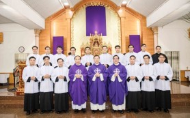Thánh lễ trao Tu phục cho quý Thầy khóa XVI