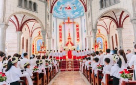 Hồng ân Thánh Thể trong ngày Chúa Thánh Thần hiện xuống