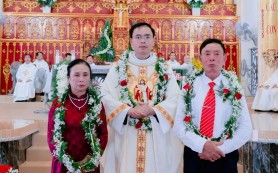 Cha Giuse Nguyễn Văn Hữu dâng Thánh lễ Tạ ơn