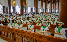 161 thiếu nhi gx. Trung Lao xưng tội rước lễ lần đầu