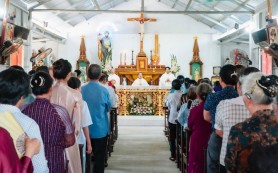 Giáo họ Cầu Chanh hân hoan mừng quan thầy