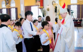 Kiên Lao: 195 thiếu nhi lãnh nhận Bí tích Thêm sức