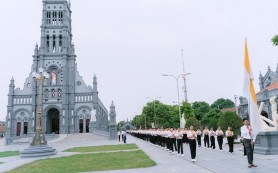 Sa Châu: Thánh lễ ban bí tích Thêm sức