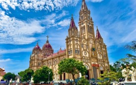 Gx Trung Hòa mừng công nhà giáo lý