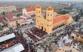 Vài nét về nhà thờ Chính toà Bùi Chu cũ và mới