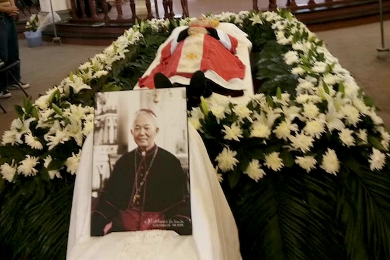 Chinese bishop dies