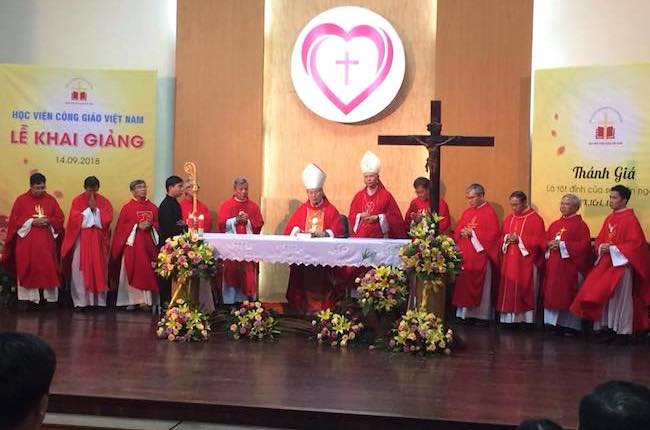 Học Viện Công Giáo Việt Nam khai giảng năm học