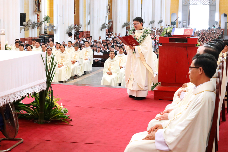 Thánh lễ tạ ơn tân linh mục Giuse Đinh Thanh Bình