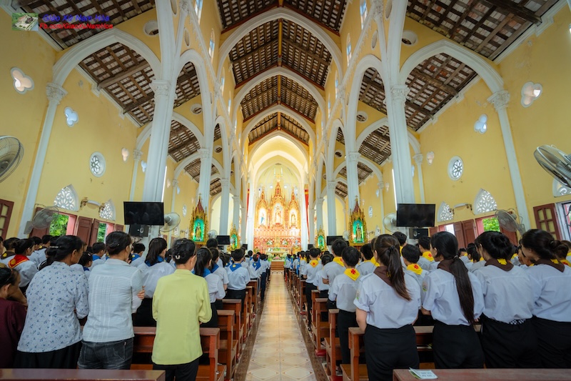 Gx. Nam Hoà bế giảng năm học Giáo lý
