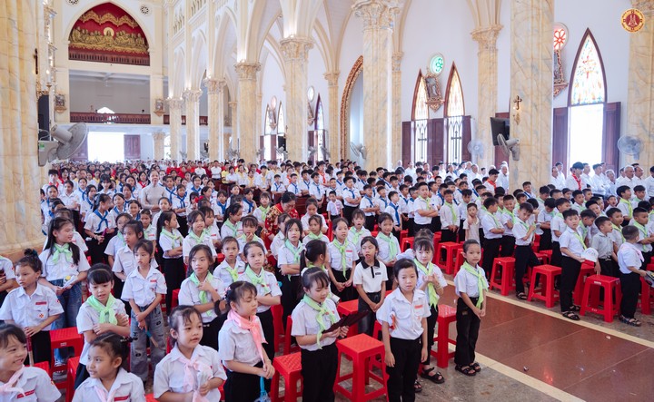 giao xu ap lu hanh huong nam thanh 2025 17