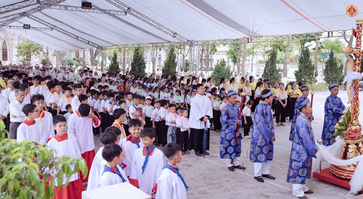 Giáo xứ Ấp Lũ hành hương Năm Thánh