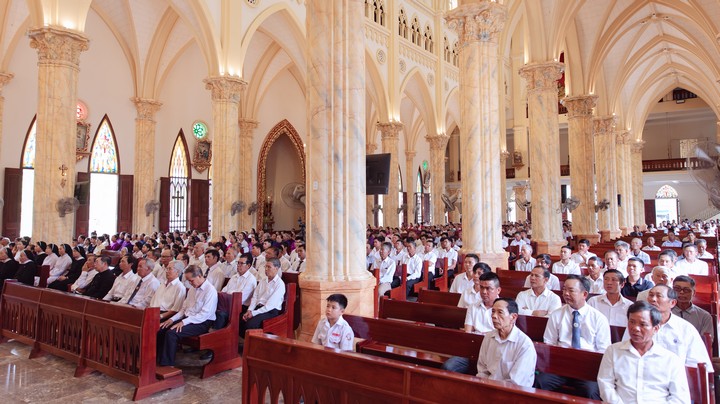 le gio 1 nam cha phero vu ngo quy 2025 12