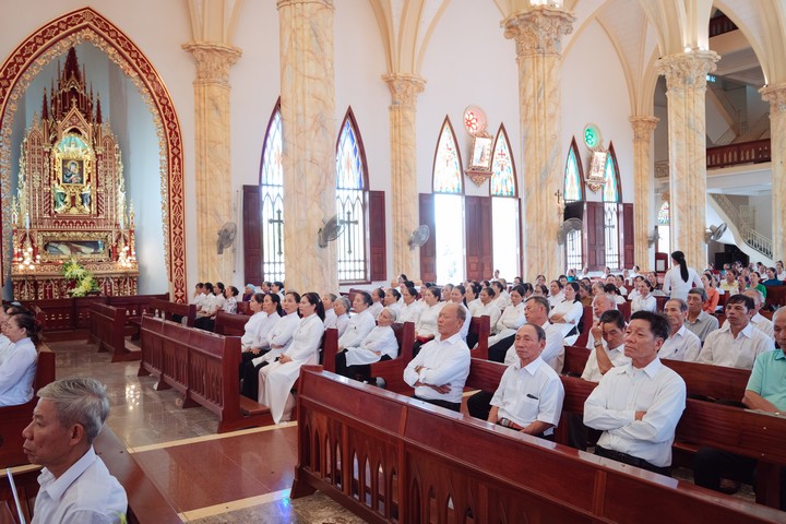 gia dinh tan hien hanh huong dai dong 12