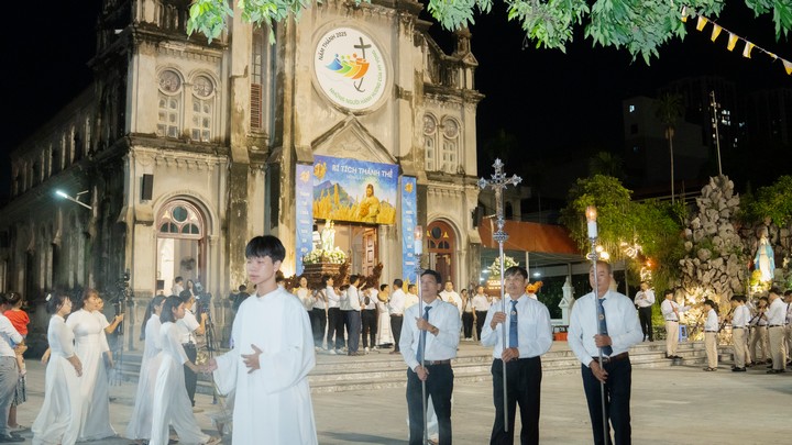 quan thay di dan dai dong tai ha noi2