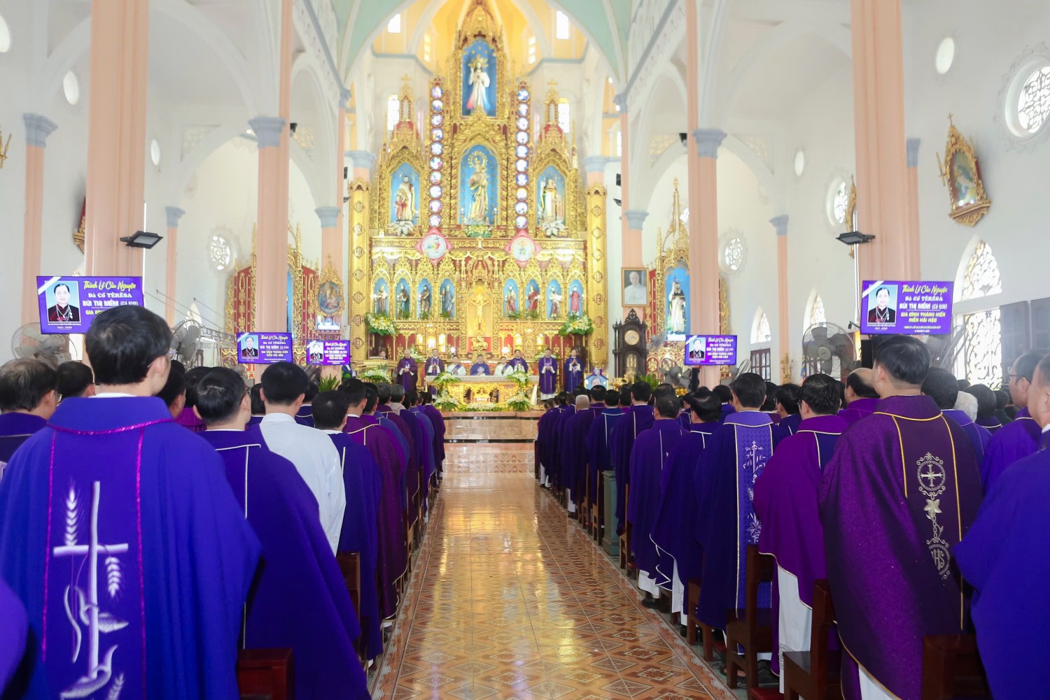 z7200462352645 b79fbc3481f67fa897163a18608947d5