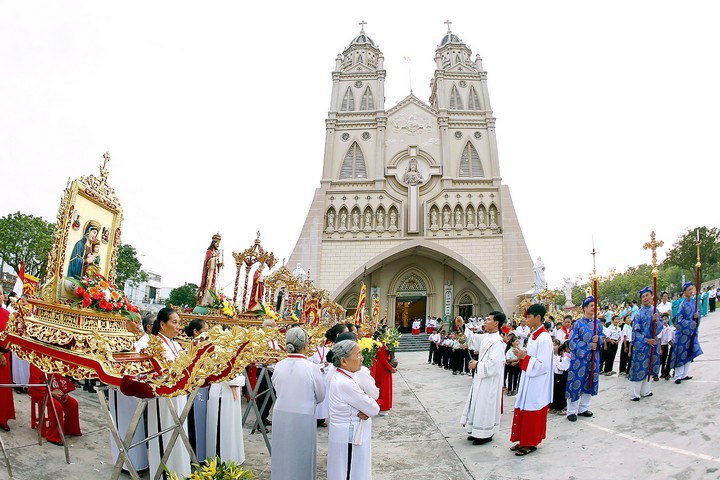 dai dong mung le duc me man coi 1