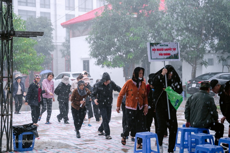 khai mac dhkt 2025 2